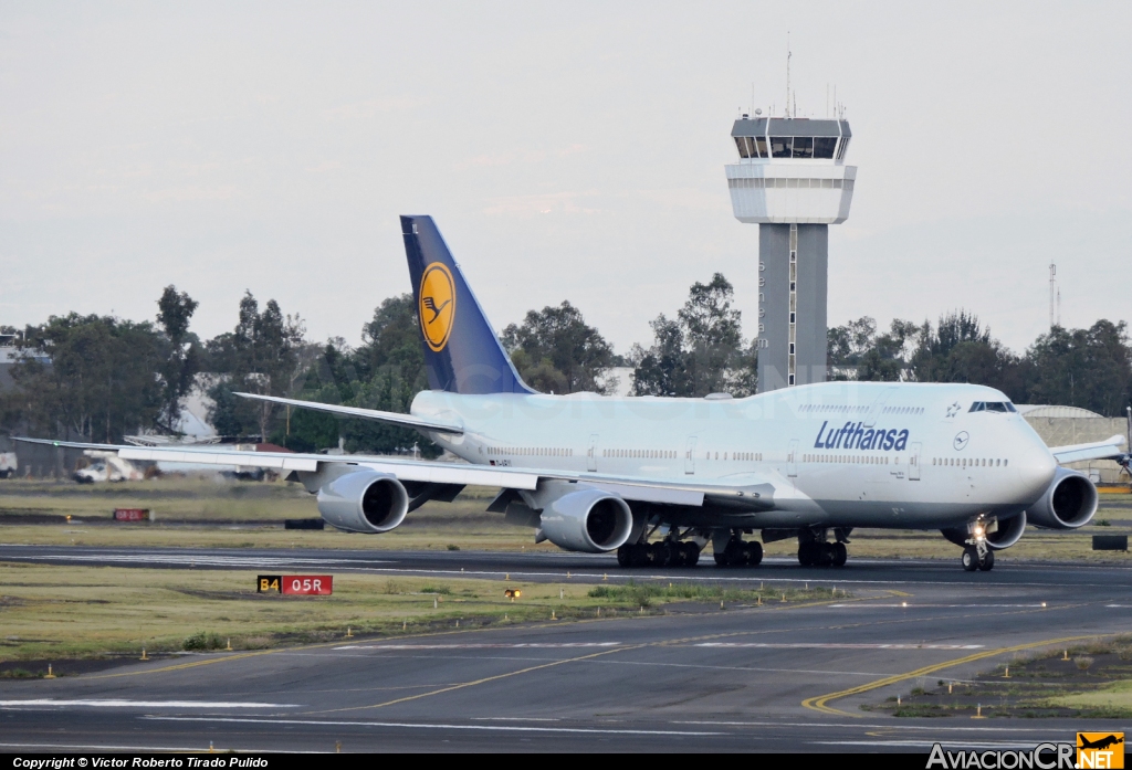 D-ABYL - Boeing 747-830 - Lufthansa