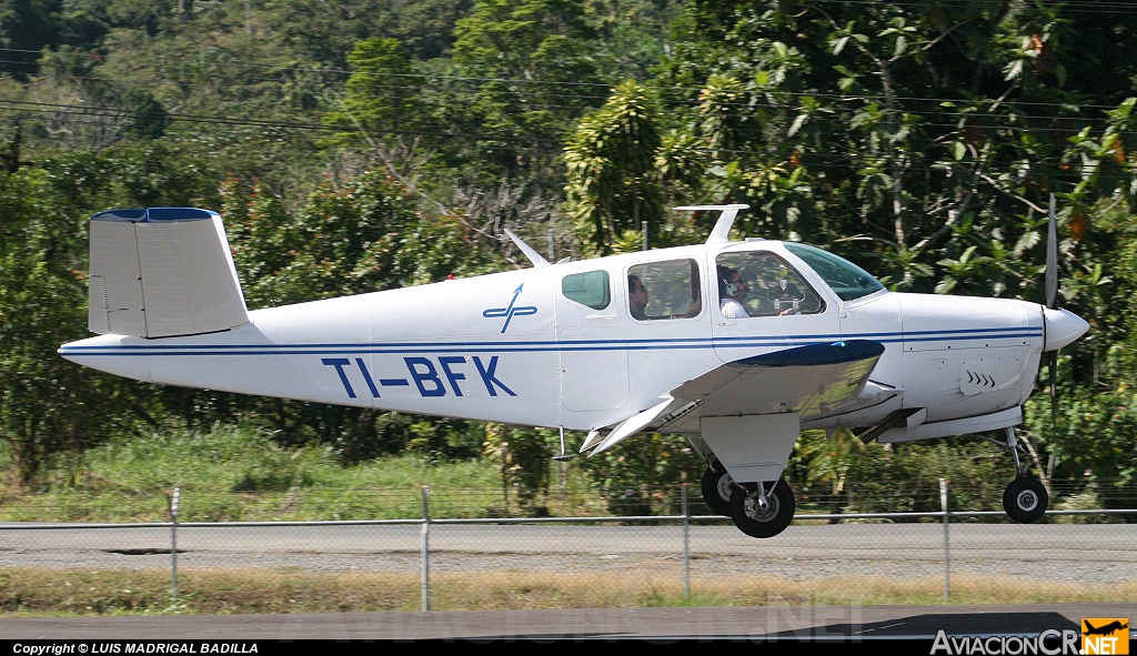 TI-BFK - Beechcraft V35 Bonanza - Aerotica Escuela de Aviación