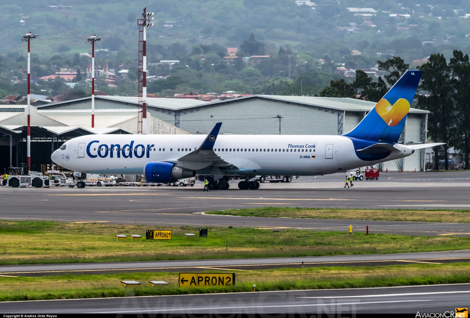 D-ABUL - Boeing 767-31B/ER - Condor