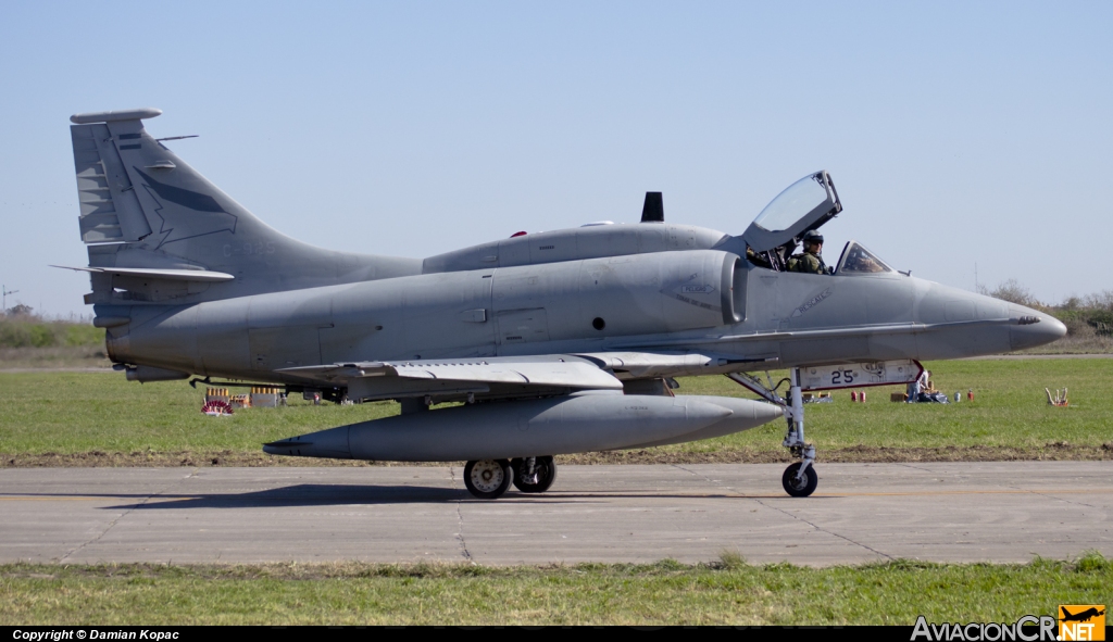 C-925 - McDonnell Douglas A-4AR Skyhawk - Fuerza Aerea Argentina
