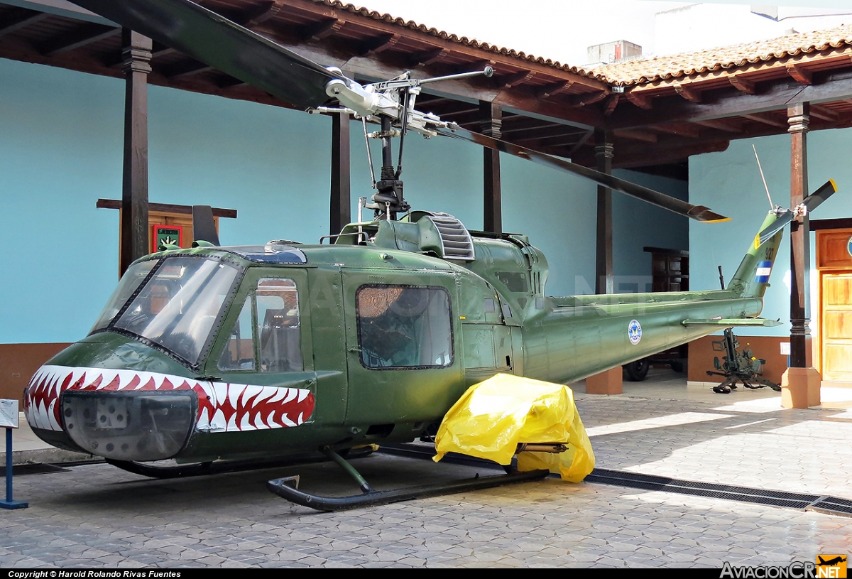 FAH-927 - Bell UH-1B-BF Iroquois - Fuerza Aerea Hondureña