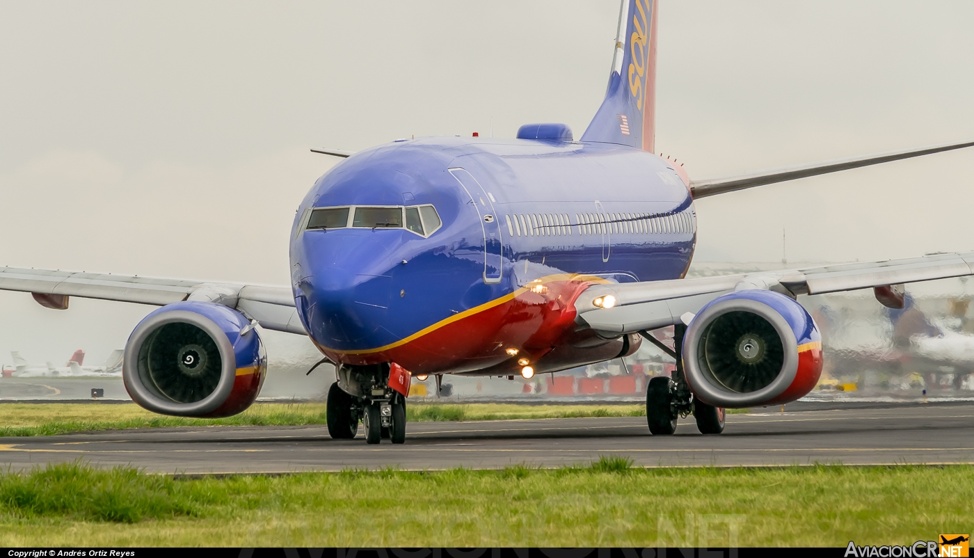 N476WN - Boeing 737-7H4 - Southwest Airlines