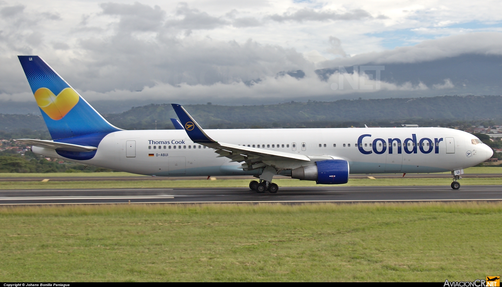 D-ABUI - Boeing 767-330/ER - Condor