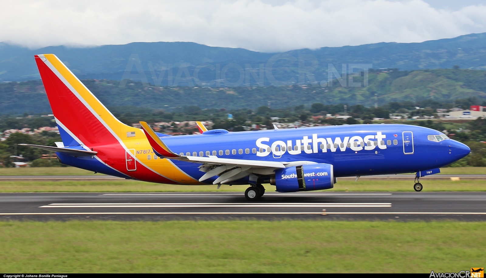 N7817J - Boeing 737-7L9 - Southwest Airlines