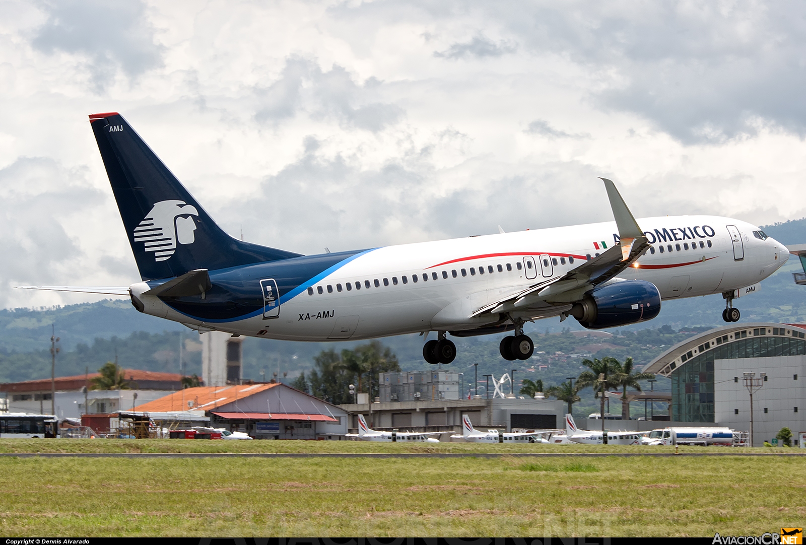 XA-AMJ - Boieng 737-852 - Aeromexico