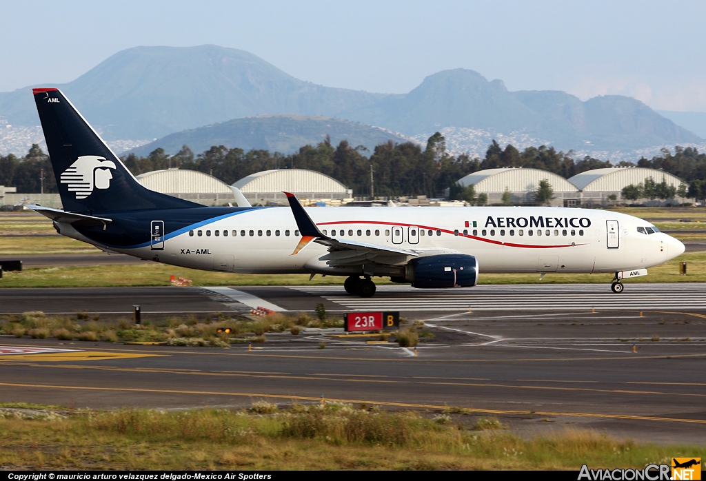 XA-AML - Boeing 737-852 - Aeromexico