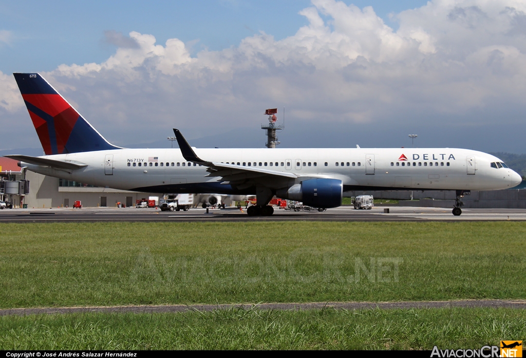 N6713Y - Boeing 757-232 - Delta Airlines