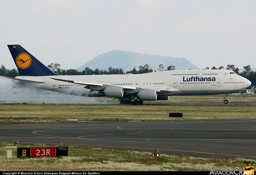 D-ABYR - Boeing 747-830 - Lufthansa