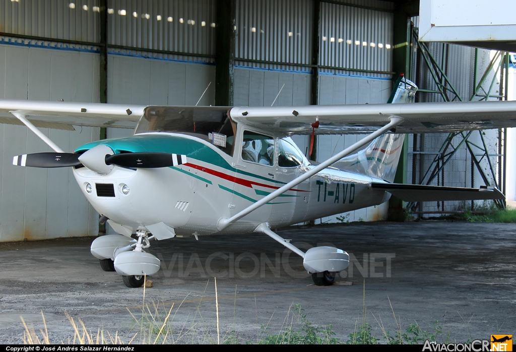 TI-AVO - Cessna 182P Skylane - Aerotour