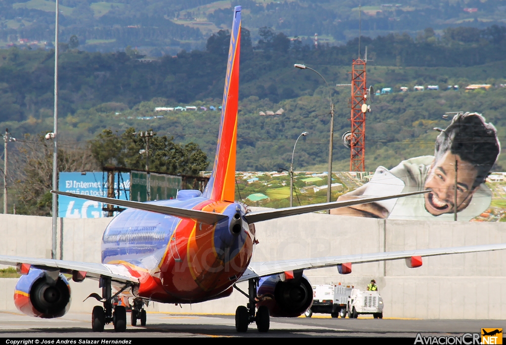 N266WN - Boeing 737-7H4 - Southwest Airlines