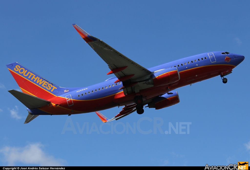 N266WN - Boeing 737-7H4 - Southwest Airlines