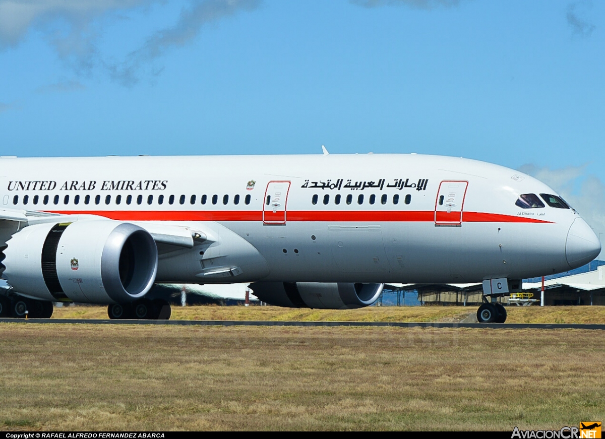 A6-PFC - 787-8 Dreamliner  - United Arab Emirates  Abu-Dhabi Amiri Flight
