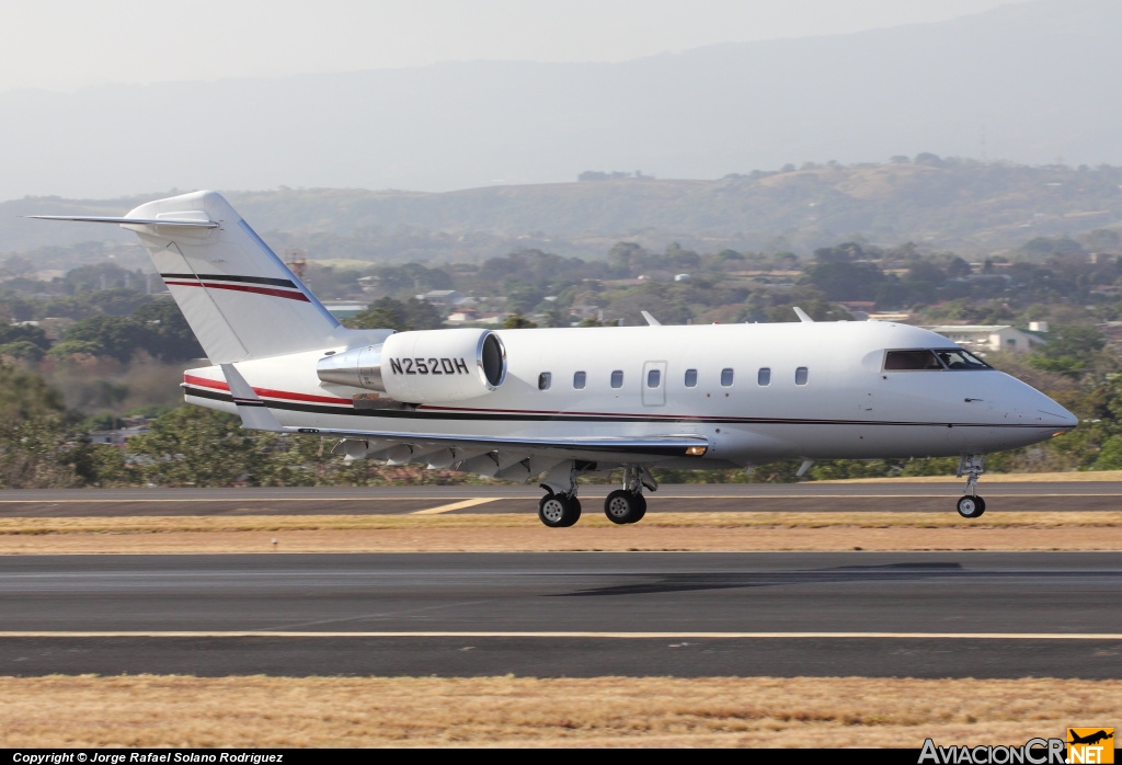 N252DH - Bombardier CL-600-2B16 Challenger 604 - Privado