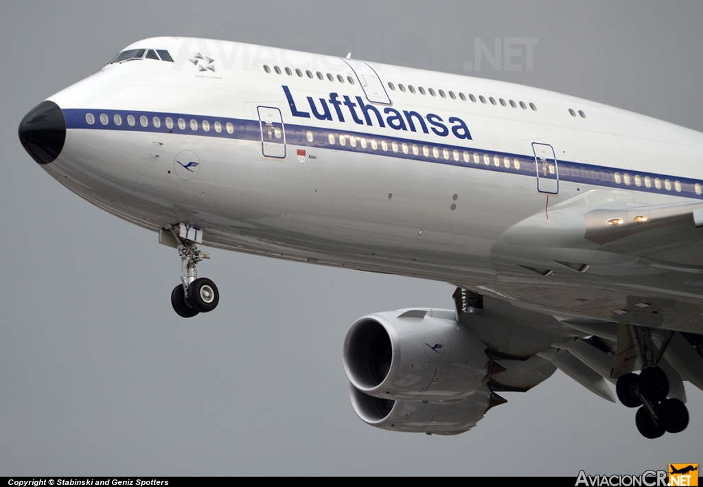 D-ABYT - Boeing 747-830 - Lufthansa