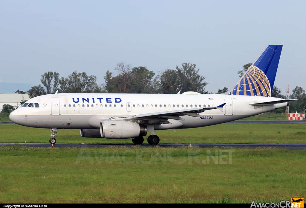 N837UA - Airbus A319-131 - United Airlines