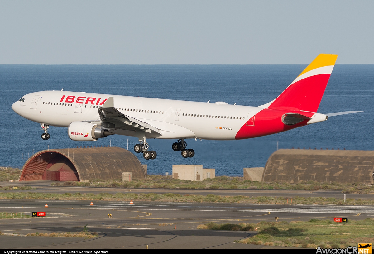 EC-MJA - Airbus A330-202 - Iberia