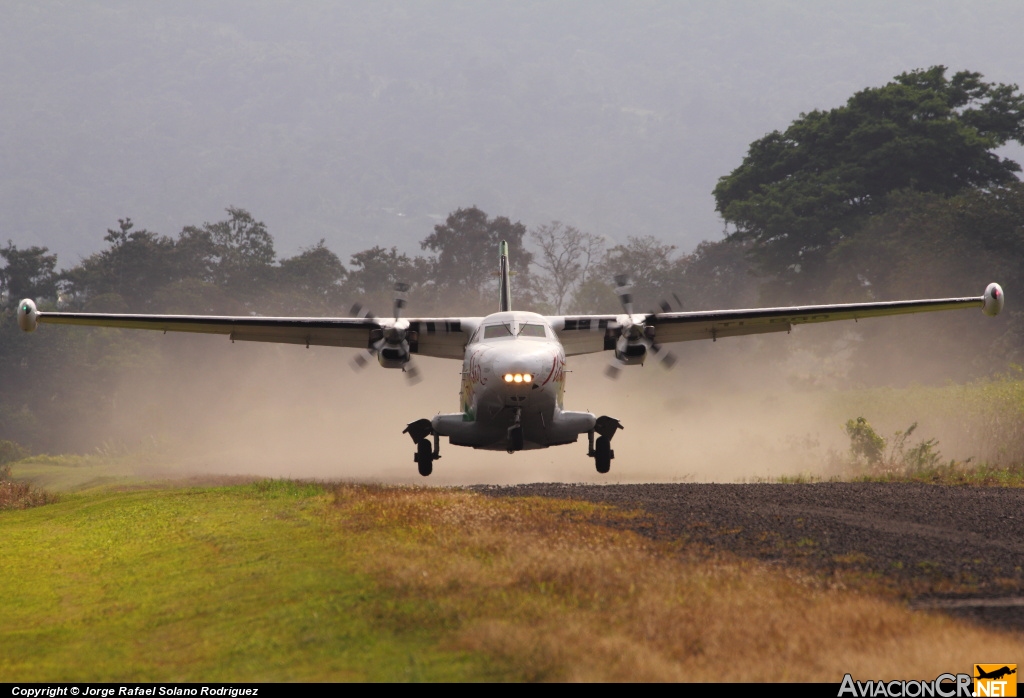 TI-BGO - Let L-410UVP-E20 Turbolet - Nature Air