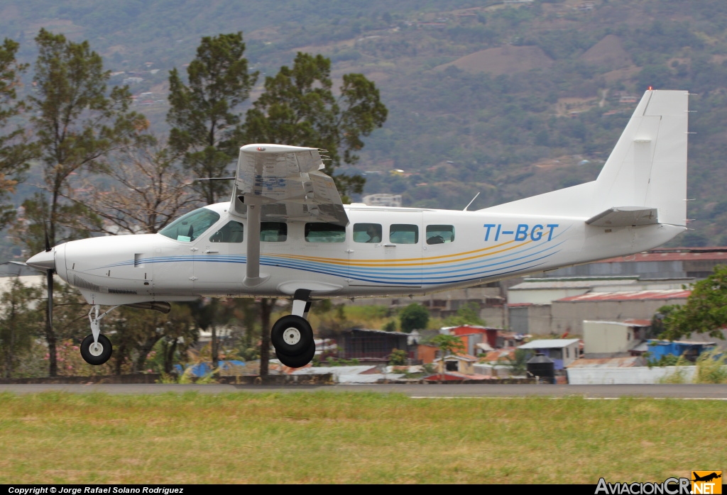 TI-BGT - Cessna 208 Caravan I - Privado
