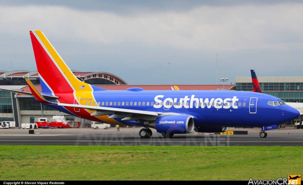 N7725A - Boeing 737-76N - Southwest Airlines