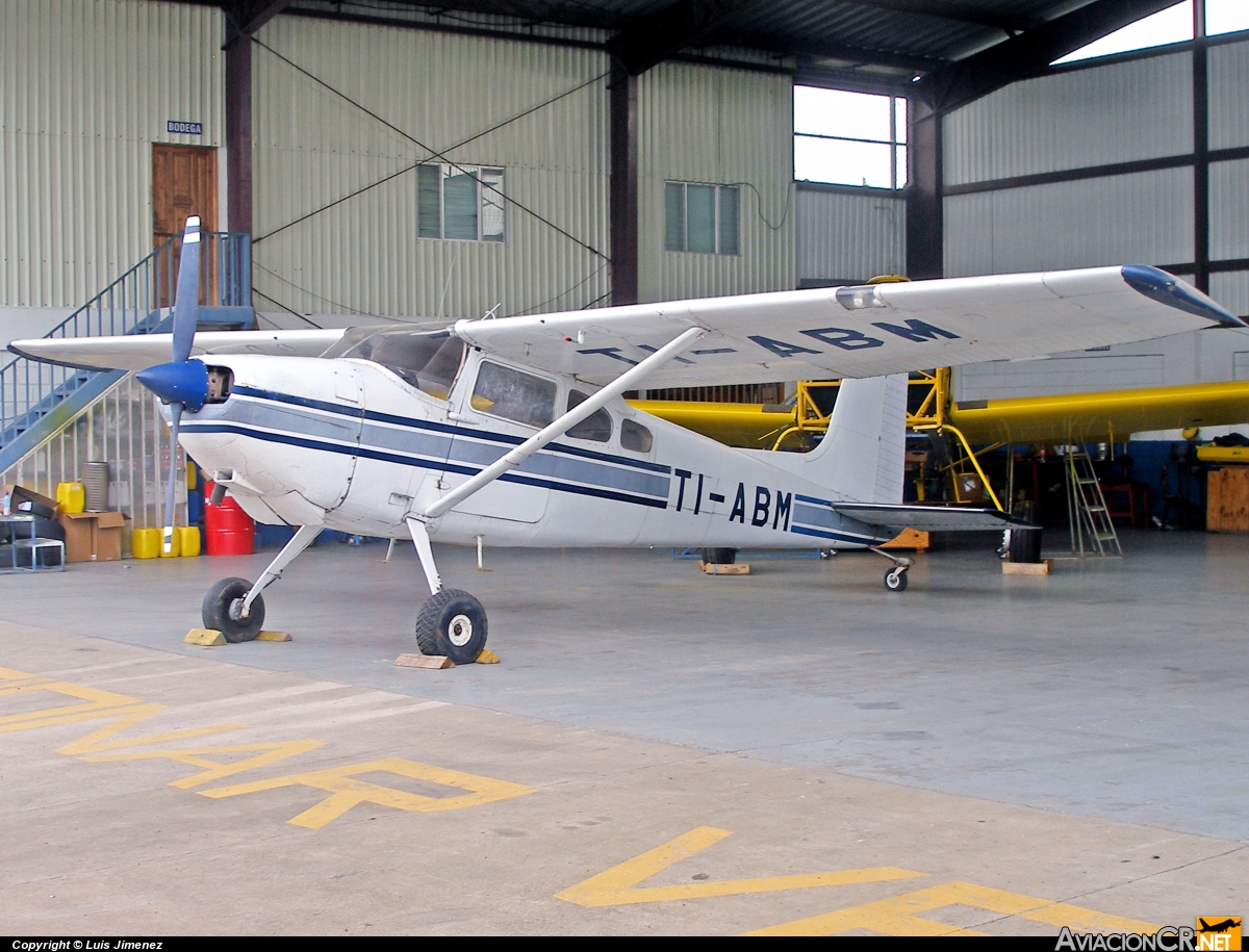 TI-ABM - Cessna 180 Skywagon - Privado