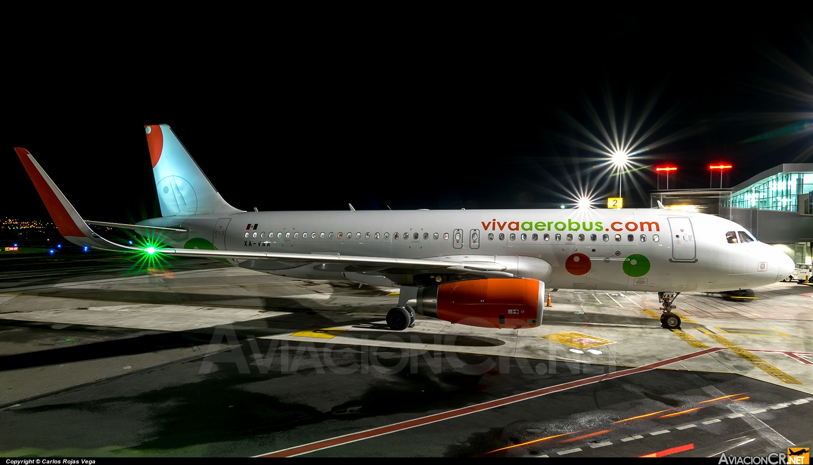 XA-VAA - Airbus A320-232 - Viva Aerobus