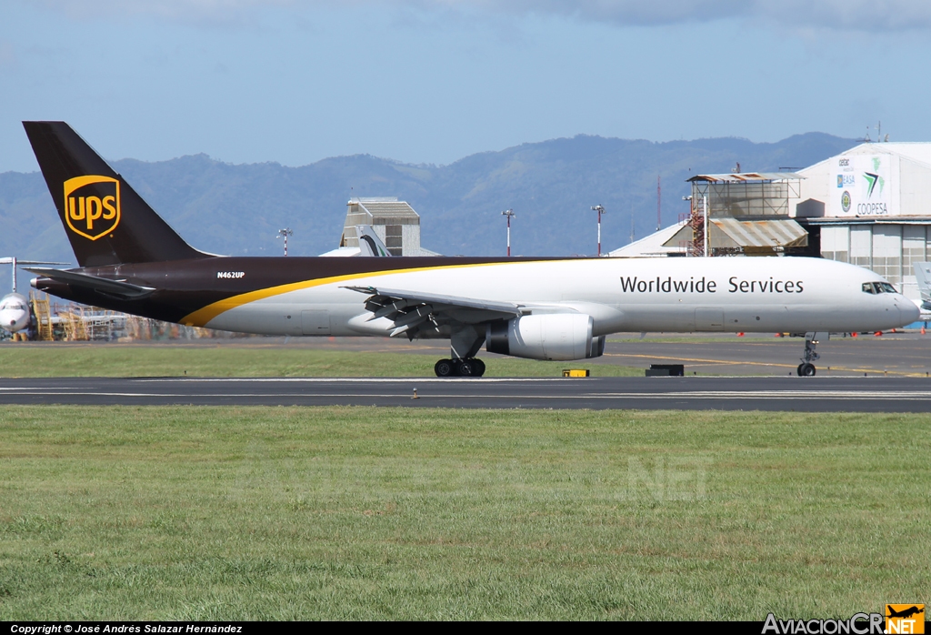 N462UP - Boeing 757-24APF - UPS - United Parcel Service