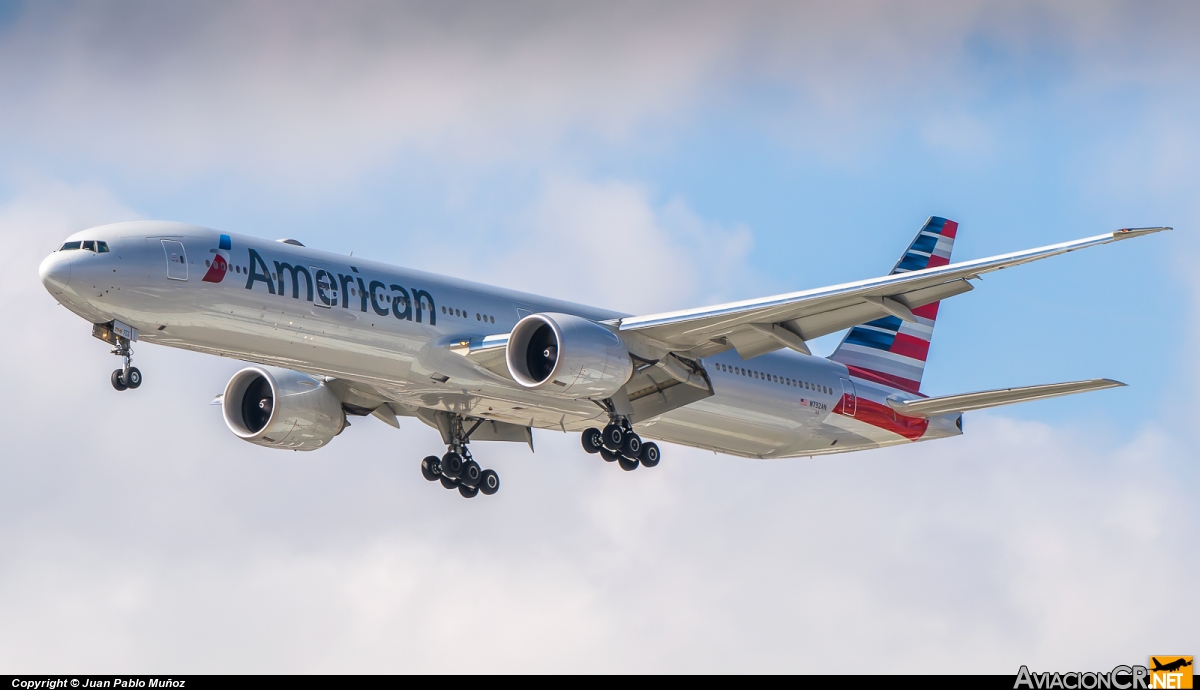 N732AN - Boeing 777-328/ER - American Airlines