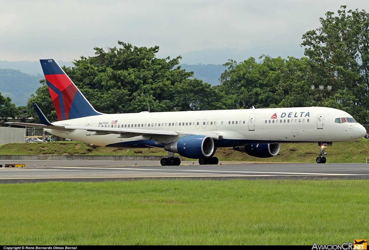 N6713Y - Boeing 757-232 - Delta Airlines