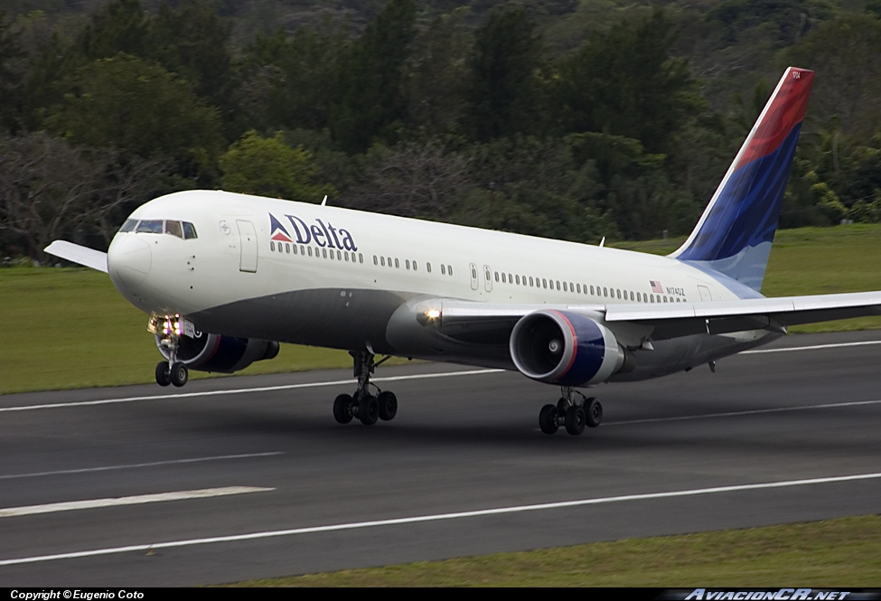 N174DZ - Boeing 767-300 - Delta Air Lines
