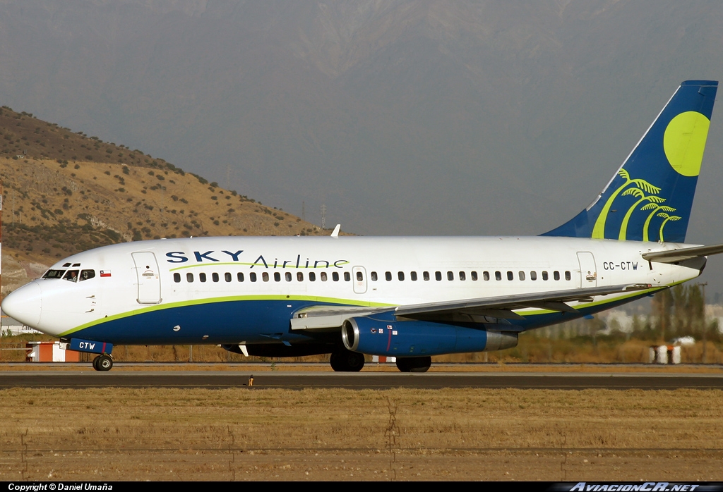 CC-CTW - Boeing 737-2T4(Adv) - Sky Airline