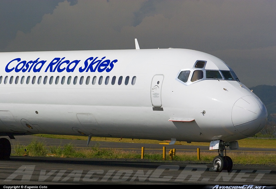 TI-BBH - McDonnell Douglas MD-82 - Costa Rica Skies