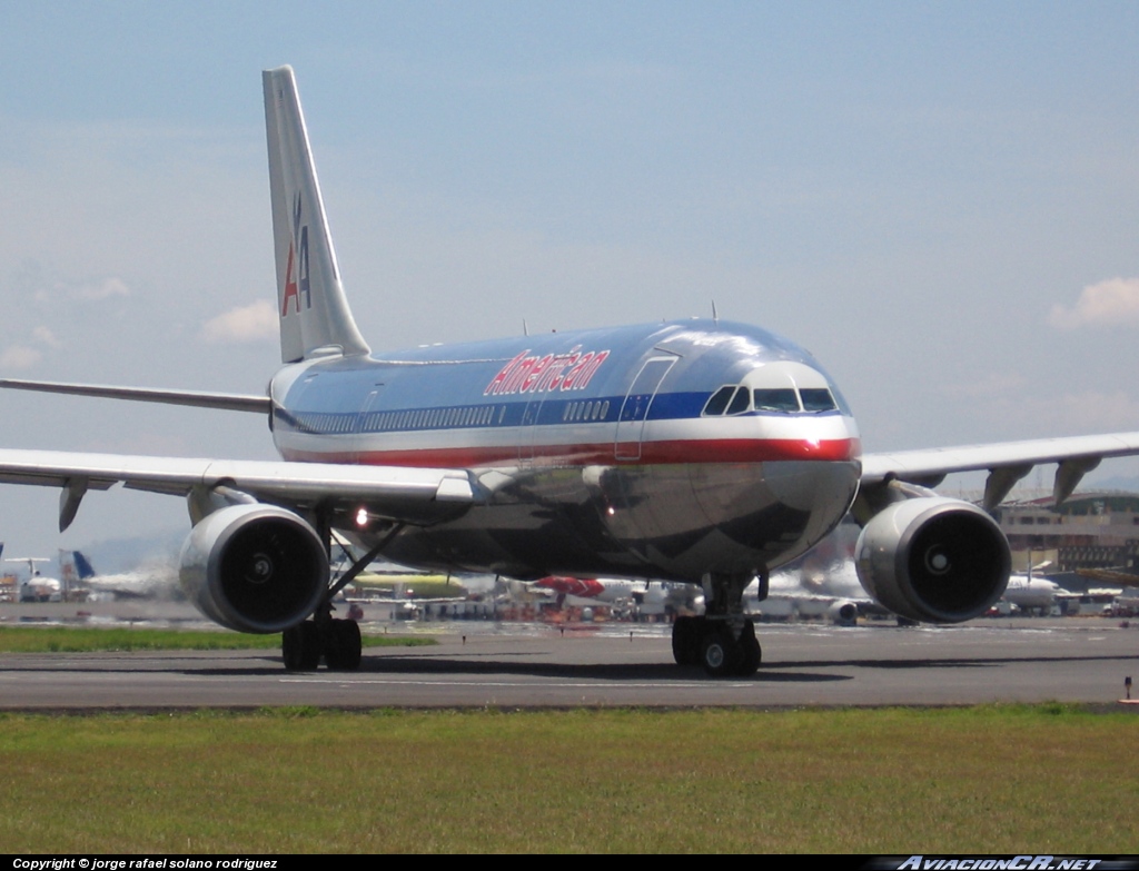N70054 - Airbus A300B4-605R - American Airlines