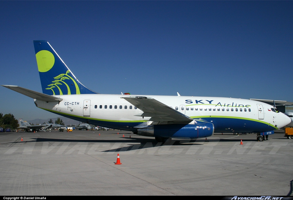 CC-CTH - Boeing 737-230/Adv - Sky Airline