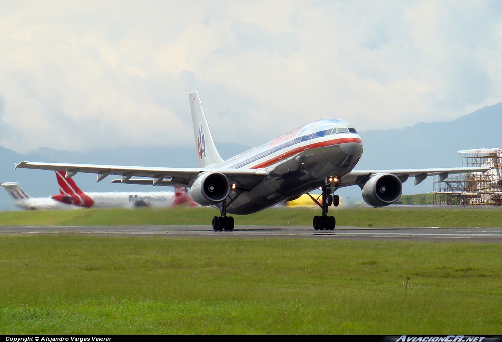 N41063 - Airbus A300B4-605R - American Airlines