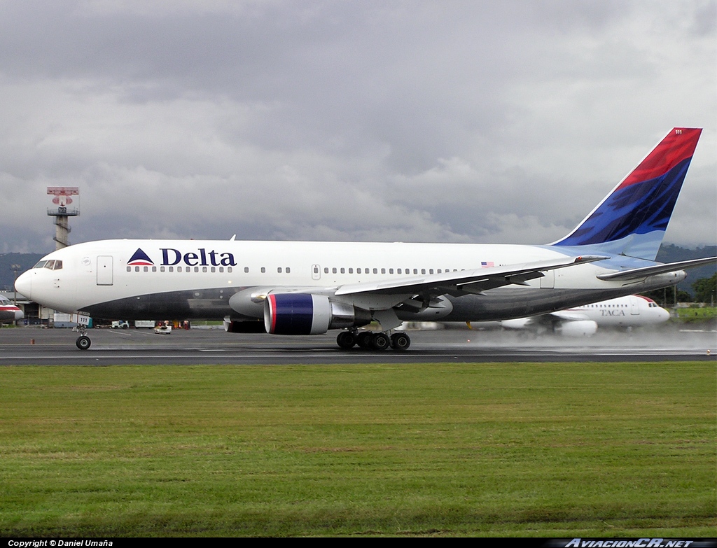 N111DN - Boeing 767-232 - Delta Air Lines