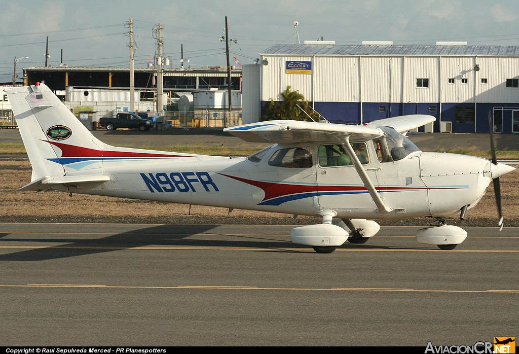 N98FR - Cessna 172 - Isla Grande Flying School
