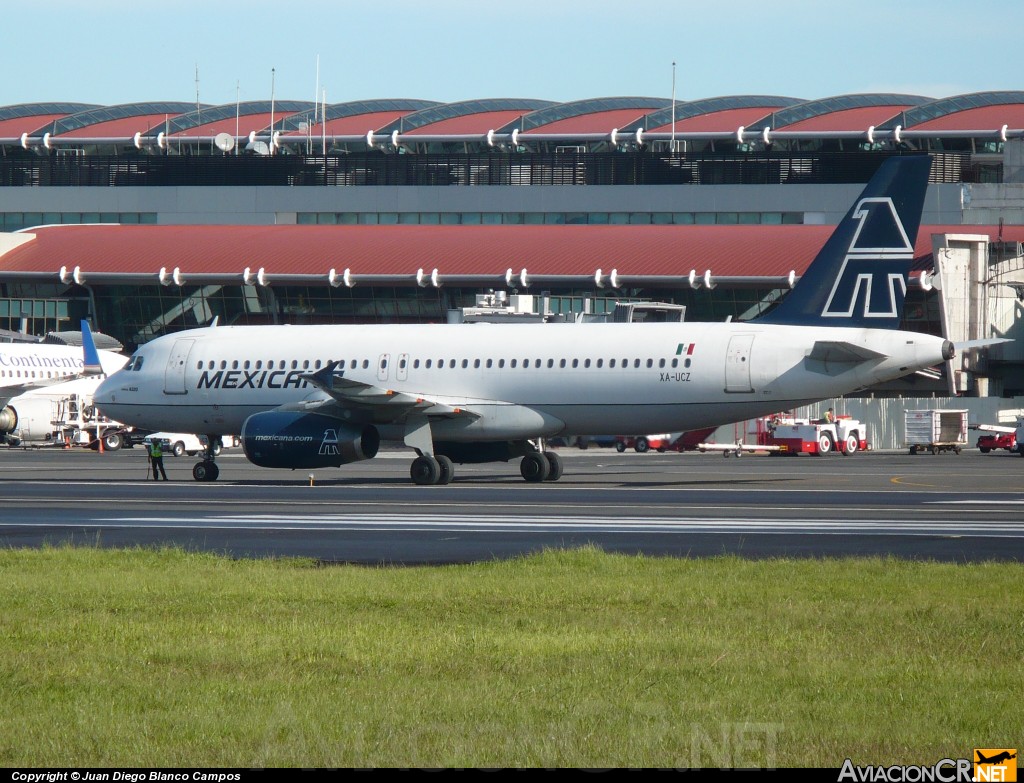 XA-UCZ - Airbus A320-231 - Mexicana