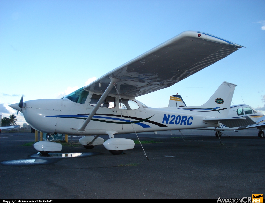N20RC - Cessna 172 Skyhawk - Isla Grande Flying School