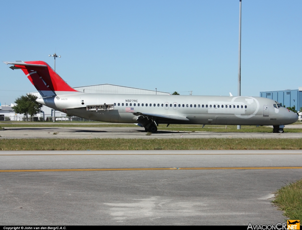 N927RC - McDonnell Douglas DC-9-32 - Northwest Airlines