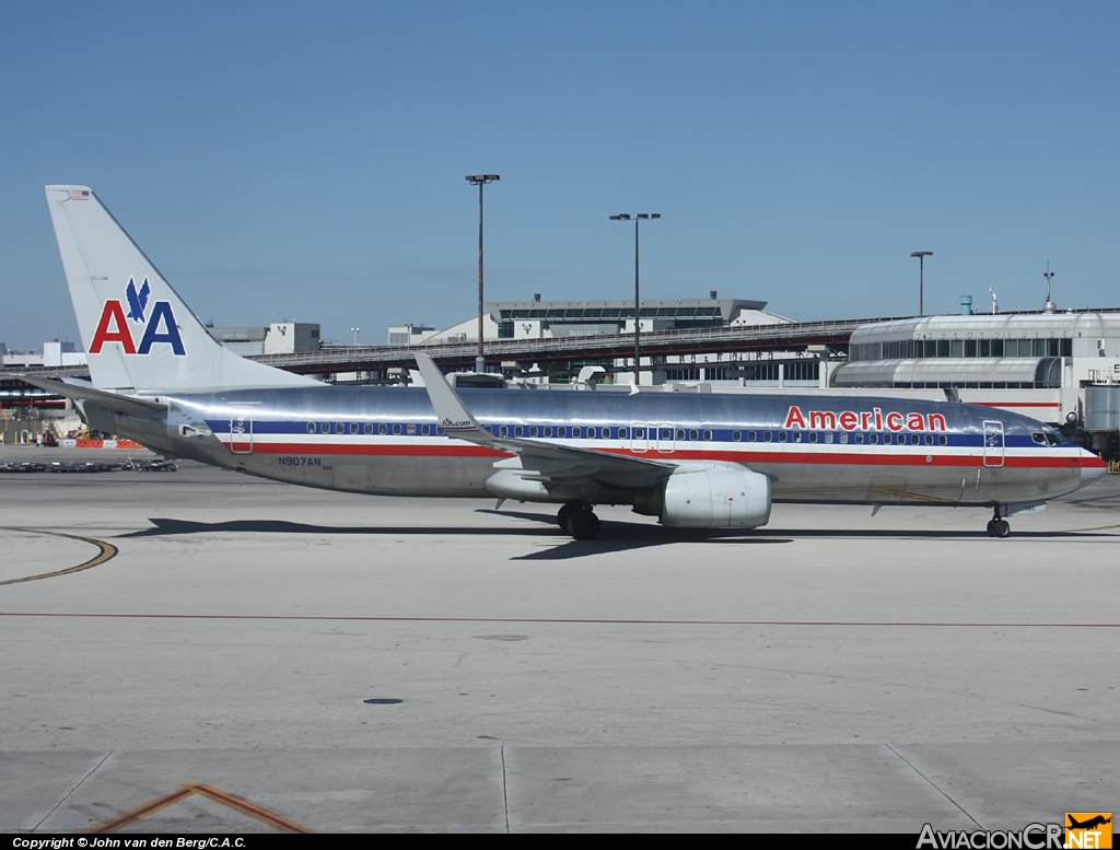 N907AN - Boeing 737-823 - American Airlines