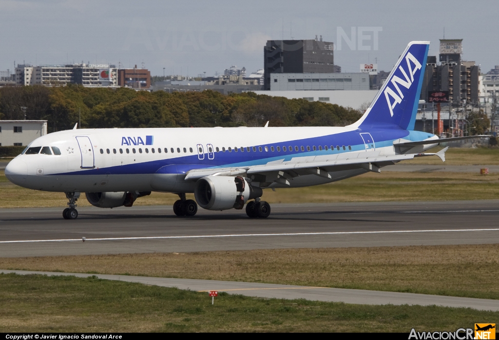 JA8400 - Airbus A320-211 - All Nippon Airways (ANA)