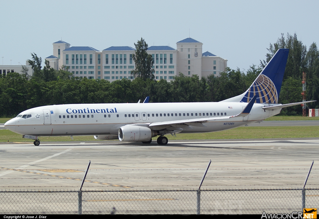 N77261 - Boeing 737-824 - Continental Airlines