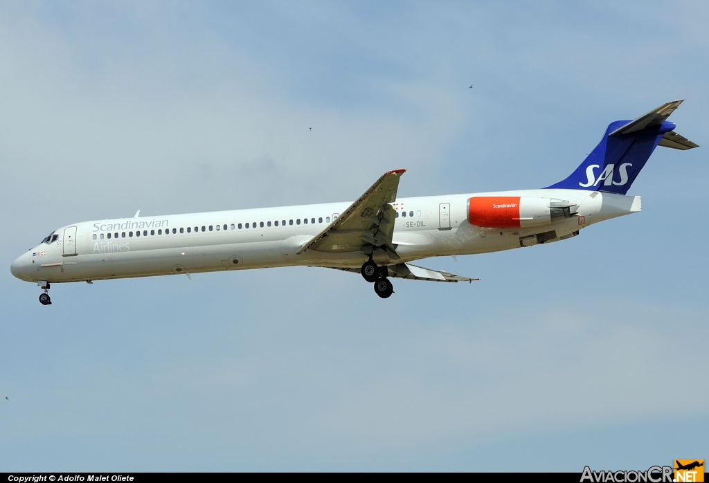 SE-DIL - McDonnell Douglas MD-82 (DC-9-82) - Scandinavian Airlines - SAS