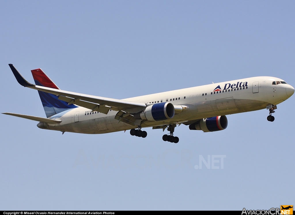 N1611B - Boeing 767-332/ER - Delta Airlines
