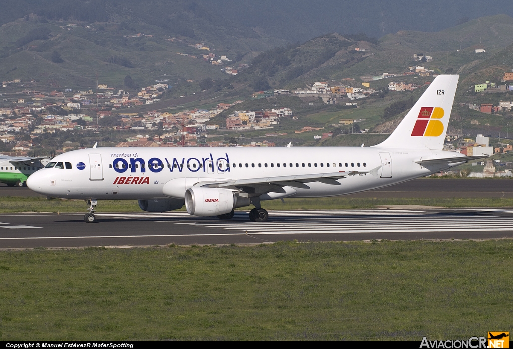 EC-IZR - Airbus A320-214 - Iberia