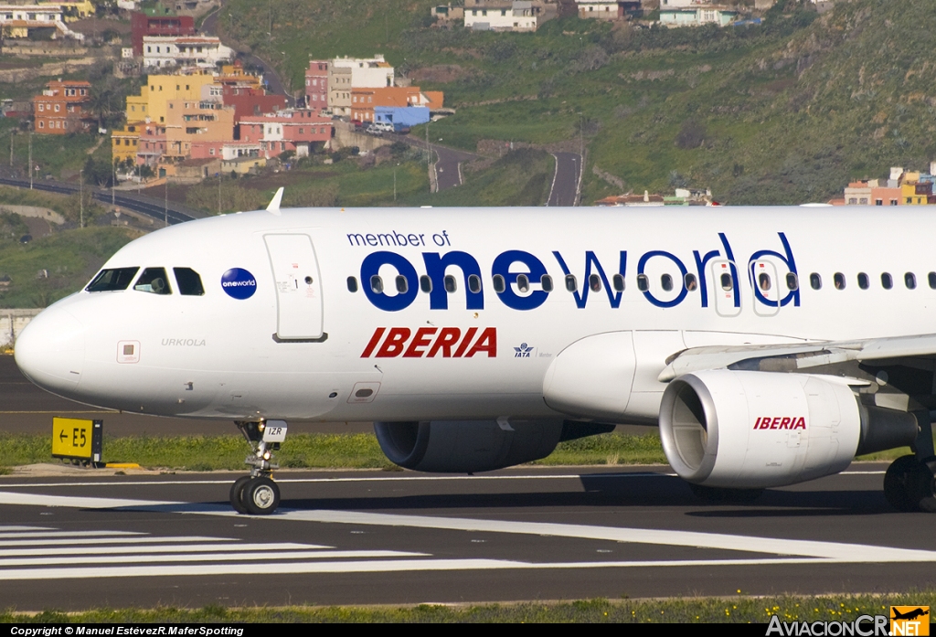 EC-IZR - Airbus A320-214 - Iberia
