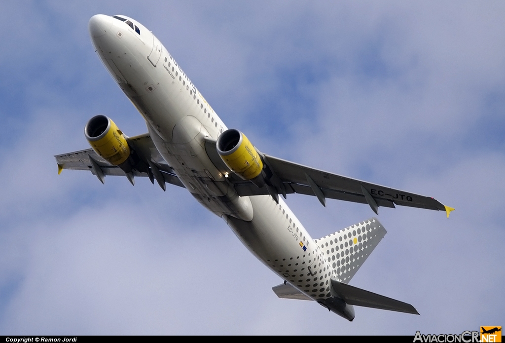 EC-JTQ - Airbus A320-214 - Vueling