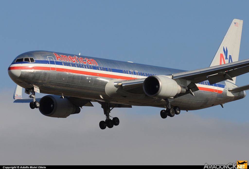 N385AM - Boeing 767-323/ER - American Airlines