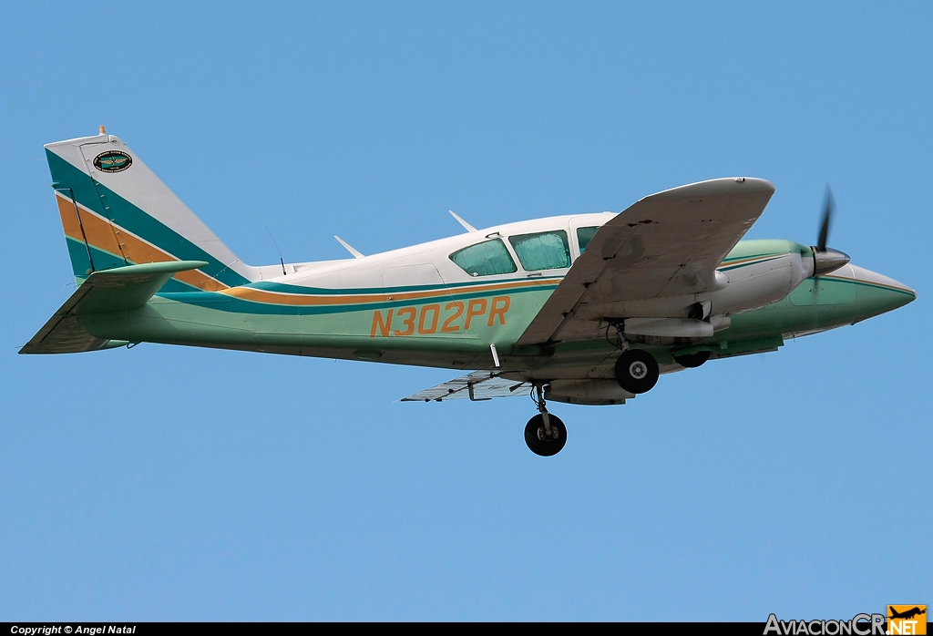 N302PR - Piper PA-23-250 Aztec - Isla Grande Flying School