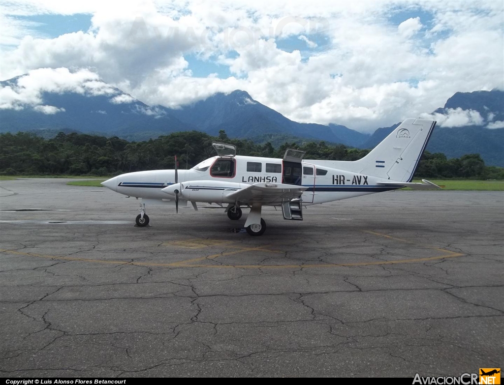 HR-AVX - Cessna 402C - LANHSA (Linea Aerea Nacional de Honduras S. A)